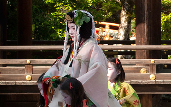 二葉葵と上賀茂神社