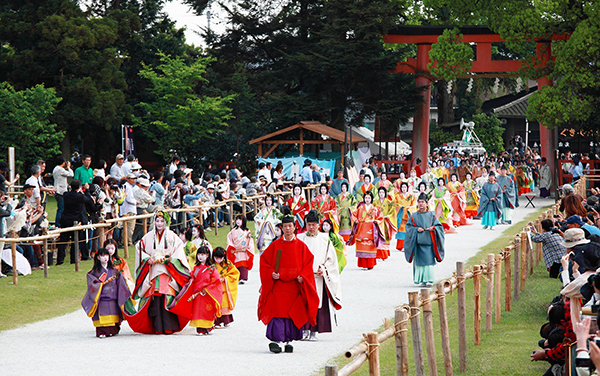 二葉葵と上賀茂神社